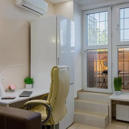 Big Jacuzzi , Sauna , Khreshchatyk *