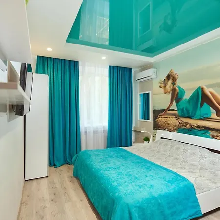 Big Jacuzzi , Sauna , Khreshchatyk Apartment Kyiv